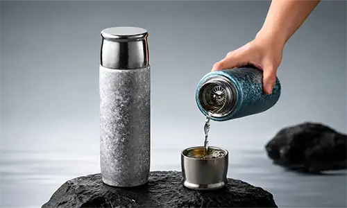 长期用纯钛保温杯泡茶健康吗
